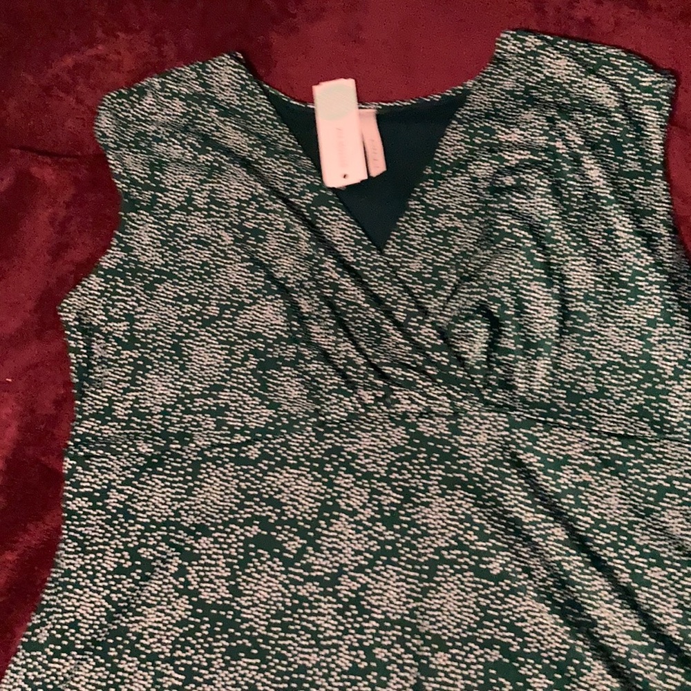 Dress - Picture 2 of 4